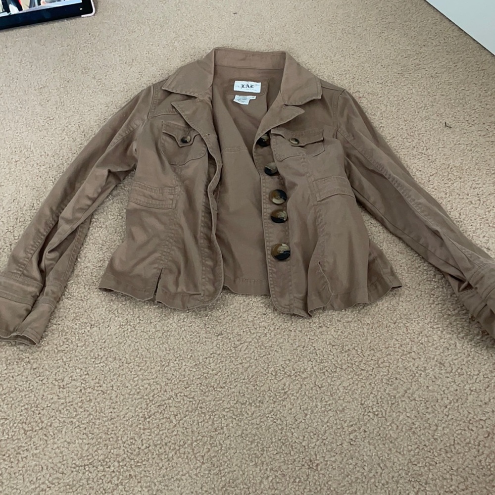 Women’s button jacket